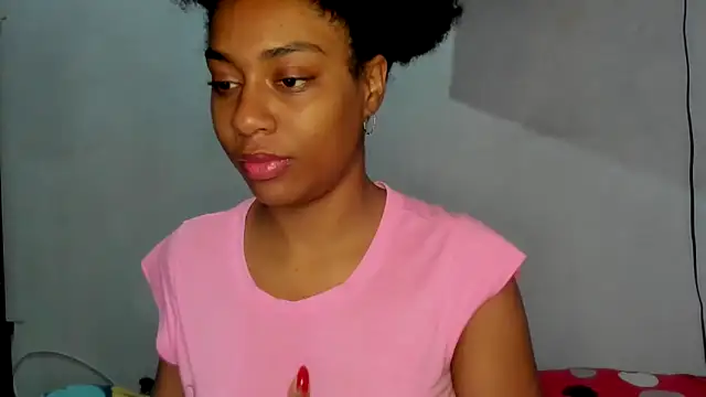 thaimy  online show from 09.11.25