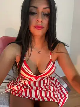 Snapshot of sweetAli_ chatting on 03.01.25 sweetAli online show from 03.01.25