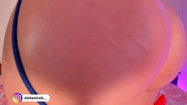 Snapshot of sweet_nicole_11 chatting on 11.08.25 sweet nicole 11 online show from 11.08.25