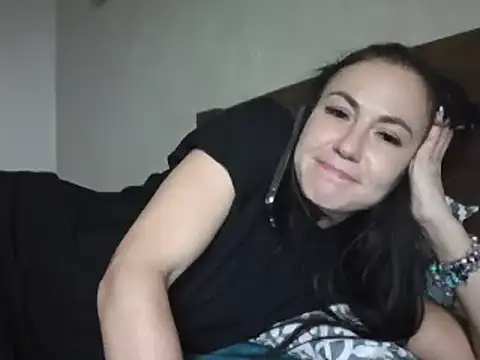 Snapshot of JulianaGold1 chatting on 01.14.25 JulianaGold1 online show from 01.14.25