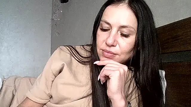 JulianaGold1 online show from 03.31.26