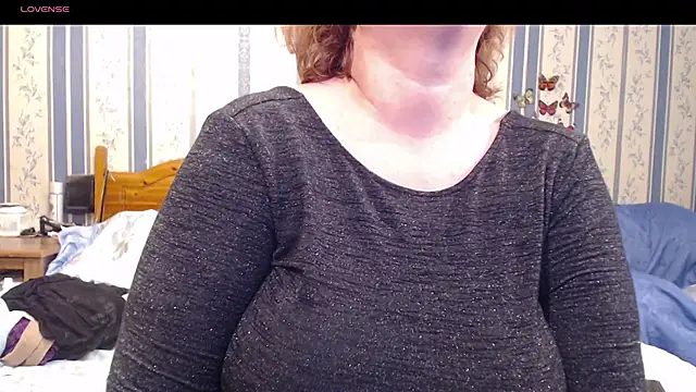 Snapshot of AMARILLIS chatting on 06.18.26 AMARILLIS online show from 06.18.26