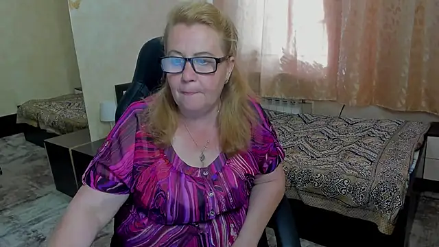 Frau Marta online show from 06.12.26