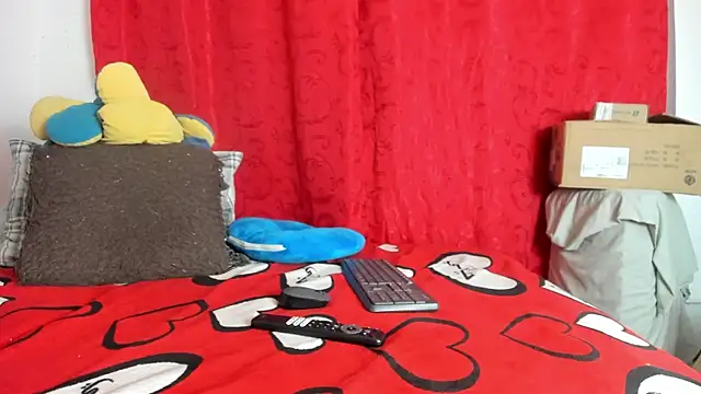 BlowMommy  online show from 10.25.25