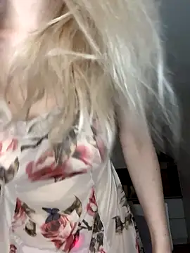 AnikaBest online show from 10.22.25