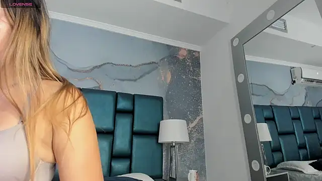 Vivi prinncess online show from 09.18.25