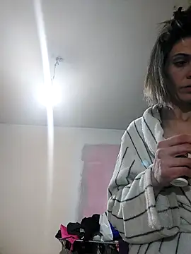 Snapshot of JoLeNe27 chatting on 03.19.26 JoLeNe27 online show from 03.19.26