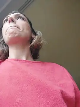 Snapshot of JoLeNe27 chatting on 03.20.26 JoLeNe27 online show from 03.20.26