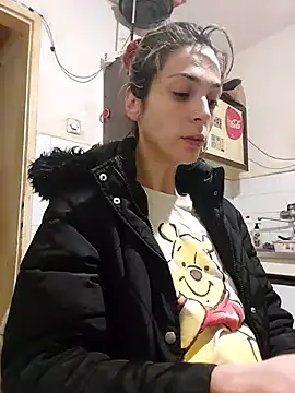 Snapshot of JoLeNe27 chatting on 03.29.26 JoLeNe27 online show from 03.29.26