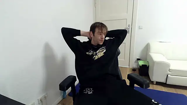 Snapshot of fit_ass_2021 chatting on 02.25.25 fit ass 2021 online show from 02.25.25