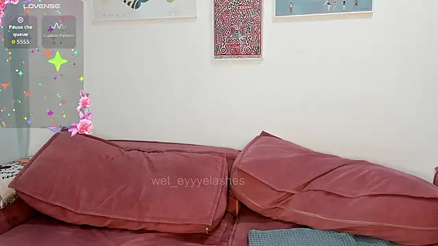 wet eyyyelashes online show from 03.04.26