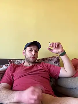 Snapshot of Flakka95 chatting on 02.05.25 Flakka95 online show from 02.05.25