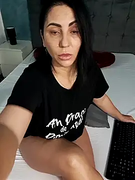 Snapshot of charrlote_love chatting on 05.07.26 charrlote love online show from 05.07.26