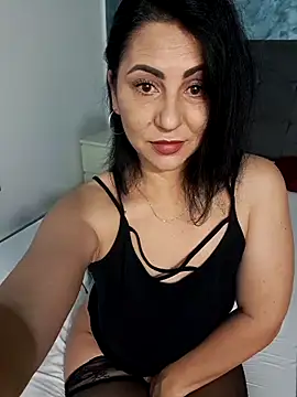 Snapshot of charrlote_love chatting on 06.11.26 charrlote love online show from 06.11.26