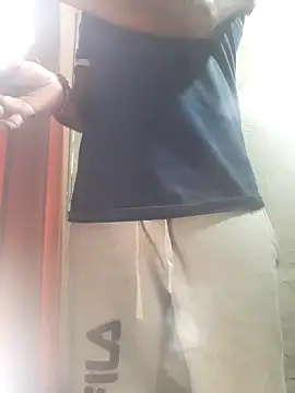 Snapshot of xxxsexy27 chatting on 02.11.25 xxxsexy27 online show from 02.11.25