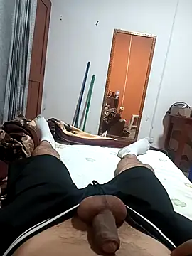 Lubraes online show from 10.31.25