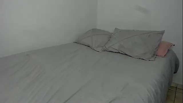 Snapshot of Dephne__ chatting on 02.09.26 Dephne online show from 02.09.26