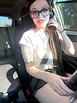 BlaizeyBBy online show from 10.23.25