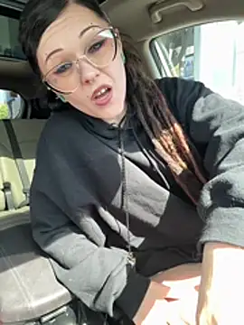 BlaizeyBBy online show from 05.25.26