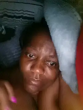 Snapshot of Galcraze chatting on 01.04.25 Galcraze online show from 01.04.25