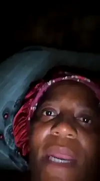 Snapshot of Galcraze chatting on 02.28.25 Galcraze online show from 02.28.25