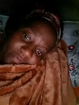 Snapshot of Galcraze chatting on 03.14.25 Galcraze online show from 03.14.25