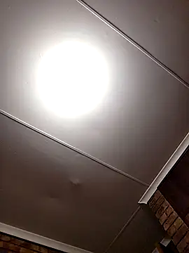 Snapshot of Galcraze chatting on 11.18.25 Galcraze online show from 11.18.25