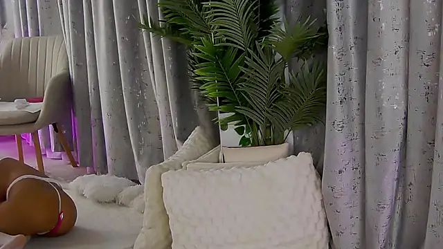 Snapshot of IsabelleEthan chatting on 03.09.26 IsabelleEthan online show from 03.09.26