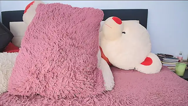 Snapshot of na-biky chatting on 11.01.25 na-biky online show from 11.01.25