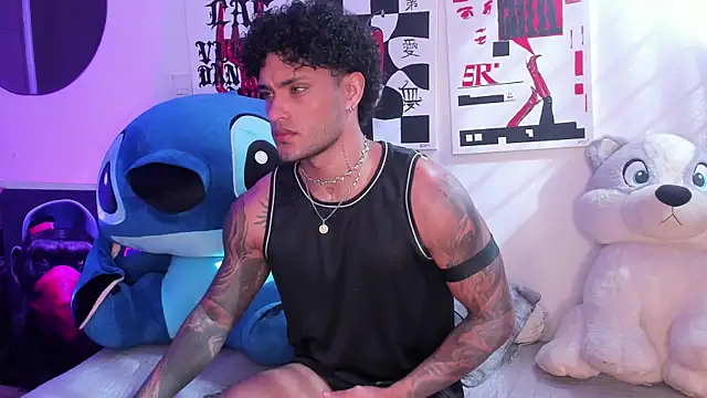 Snapshot of Alessandro_Vanni chatting on 05.09.26 Alessandro Vanni online show from 05.09.26