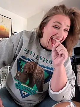 Canadian BBW online show from 10.15.25