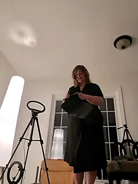 Canadian BBW online show from 12.21.25