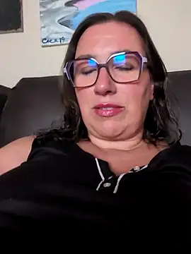 Snapshot of Canadian_BBW chatting on 08.06.26 Canadian BBW online show from 08.06.26