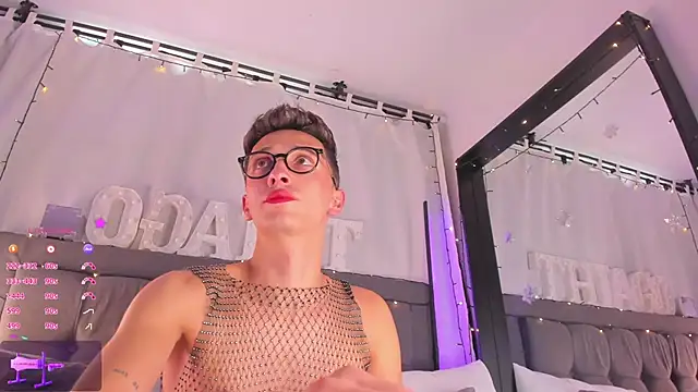 Snapshot of Thiago_jones chatting on 02.04.25 Thiago jones online show from 02.04.25