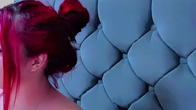 Imannejulienne online show from 03.09.26