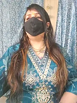 cute-tanvi online show from 02.22.25