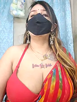 cute-tanvi online show from 11.12.25