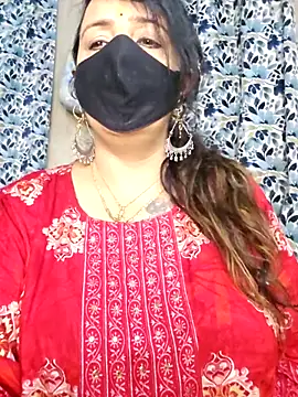 Snapshot of cute-tanvi chatting on 03.20.26 cute-tanvi online show from 03.20.26