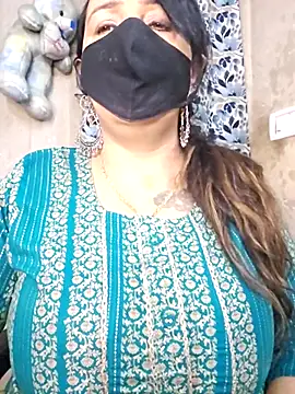 Snapshot of cute-tanvi chatting on 04.02.26 cute-tanvi online show from 04.02.26