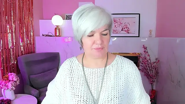 Snapshot of CarmenSoft chatting on 01.18.26 CarmenSoft online show from 01.18.26