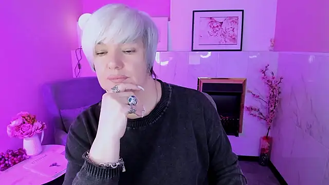 Snapshot of CarmenSoft chatting on 02.01.26 CarmenSoft online show from 02.01.26