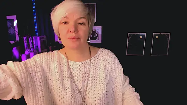 Snapshot of CarmenSoft chatting on 02.07.26 CarmenSoft online show from 02.07.26