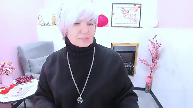 Snapshot of CarmenSoft chatting on 02.16.26 CarmenSoft online show from 02.16.26