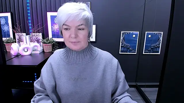 Snapshot of CarmenSoft chatting on 03.01.26 CarmenSoft online show from 03.01.26