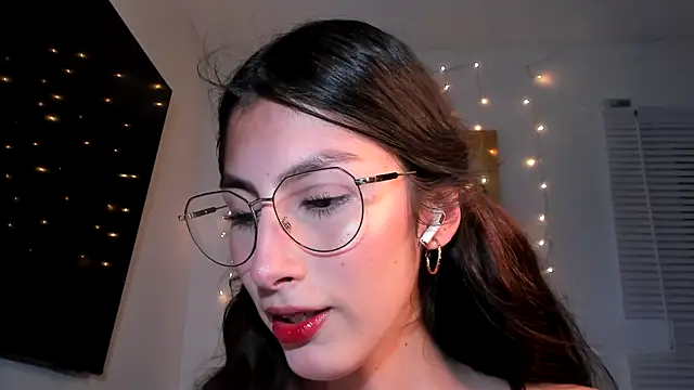 valeria gonzales  online show from 01.08.25