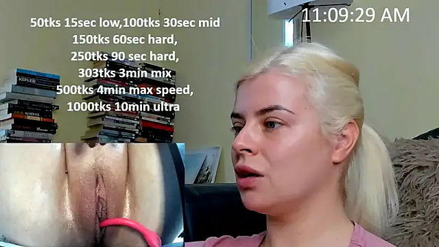 Snapshot of queenofthenighttt chatting on 02.04.26 queenofthenighttt online show from 02.04.26