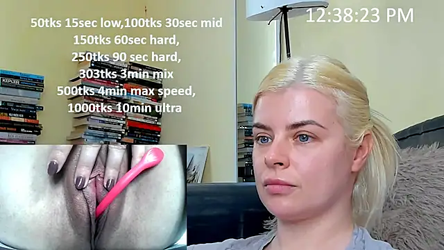 Snapshot of queenofthenighttt chatting on 02.05.26 queenofthenighttt online show from 02.05.26