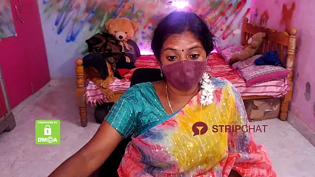 Snapshot of Novapol chatting on 02.06.25 Novapol online show from 02.06.25