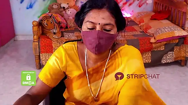 Snapshot of Novapol chatting on 03.09.25 Novapol online show from 03.09.25