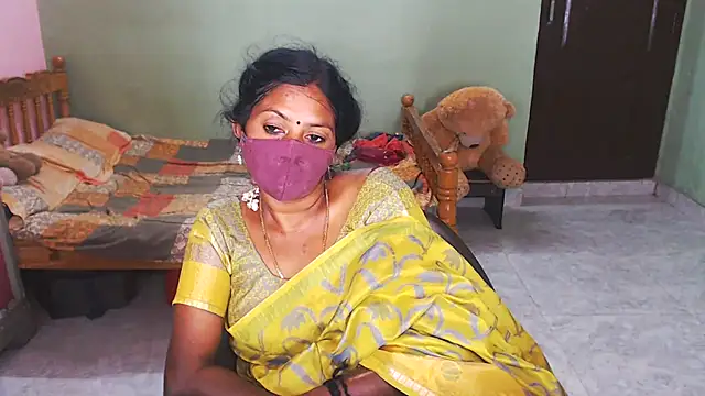 Snapshot of Novapol chatting on 01.31.26 Novapol online show from 01.31.26